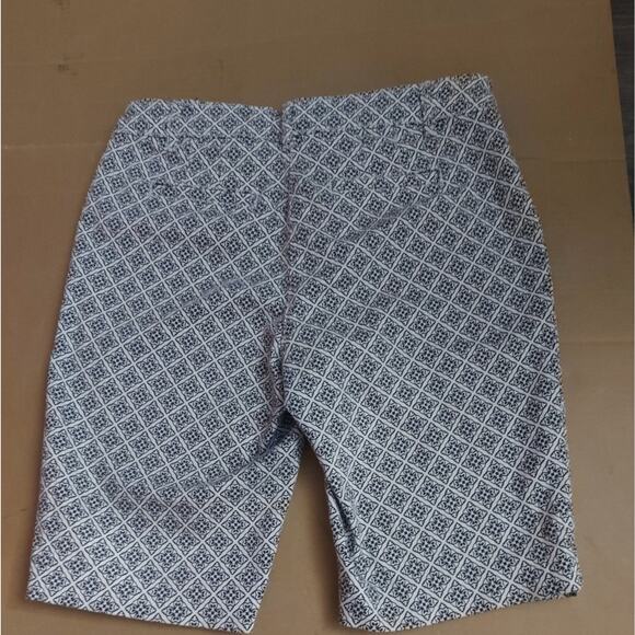 Jones New York Stretch Signature Bermuda Short Black/White 4P Casual Classic - Picture 2 of 11